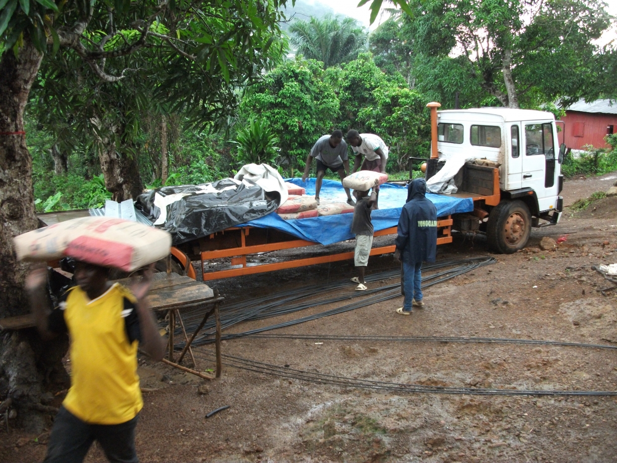 Off loading of materials for christ church pri. sch Rengent